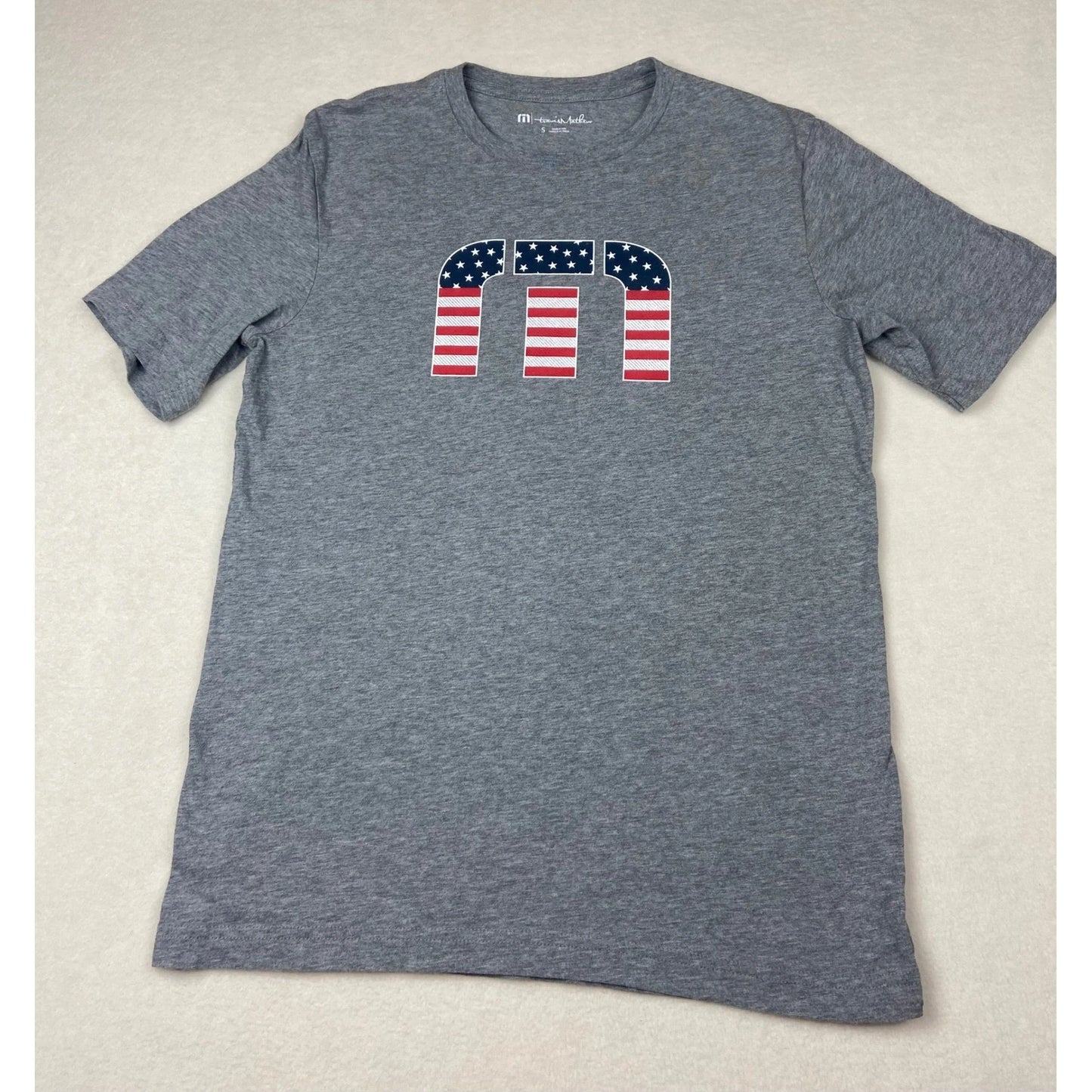 TravisMathew USA Flag Logo Mens S Gray Patriotic Short Sleeve Graphic Tee