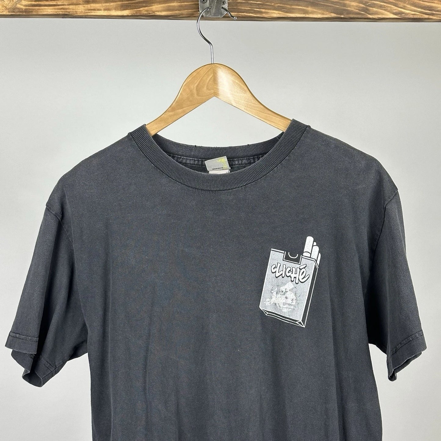 2000s Vintage Y2K Cliche Skateboarding Faded T-Shirt Size M