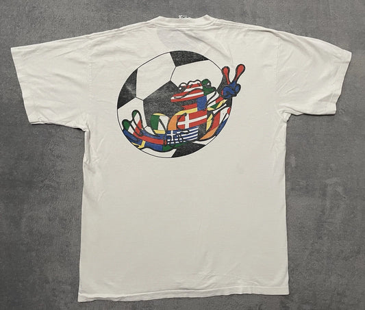 Vintage Peace Frogs Soccer Flags Graphic T Shirt USA Made White Adult Large READ