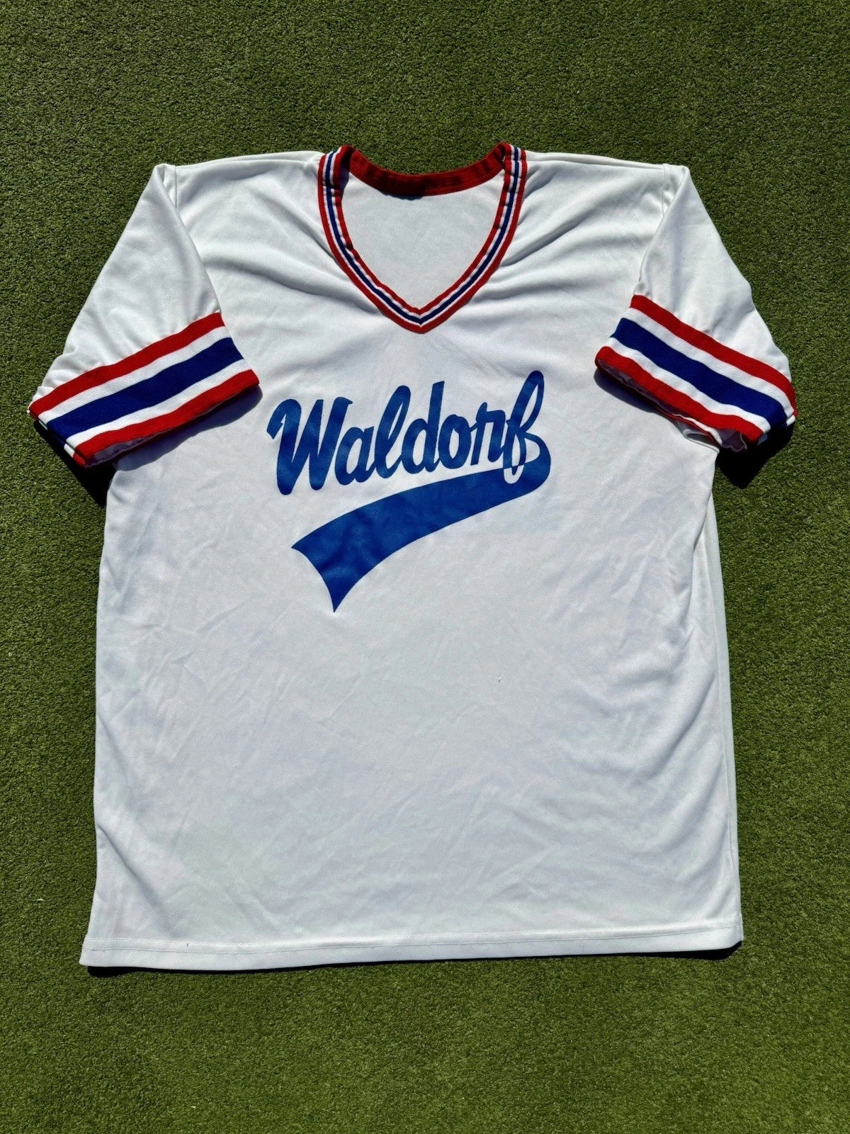 1980’s Waldorf Hotel Vintage 80’s New York City Retro NYC Men’s Soccer Jersey