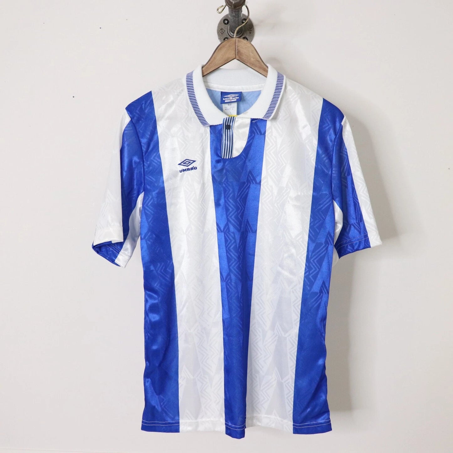 Vintage 90's Umbro Blue White Striped Soccer Jersey Shirt Men's S USA Made NOS