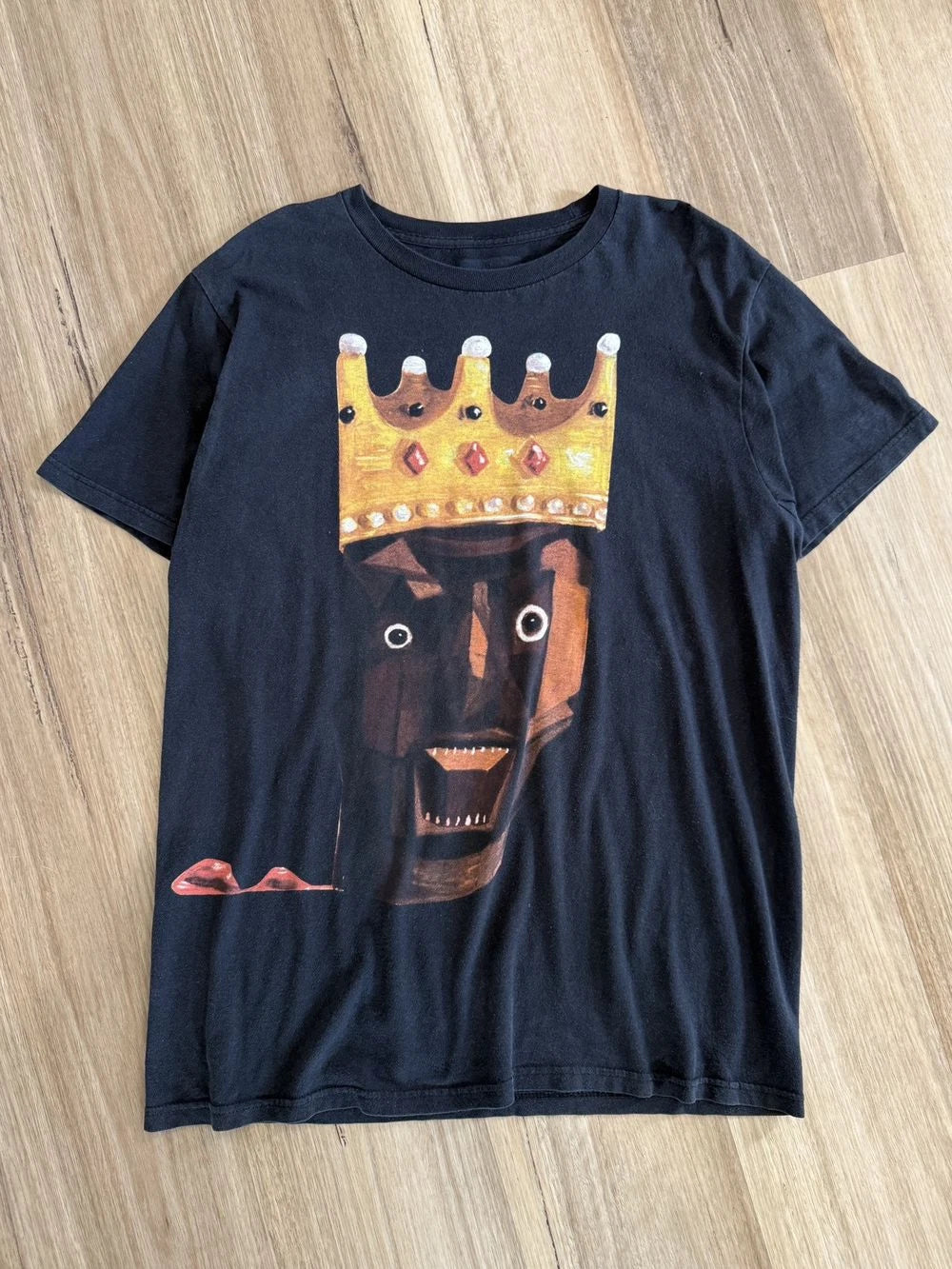 A Kanye West ‘Power’ George Condo crown tee from 2011, reprinted on a new shirt.