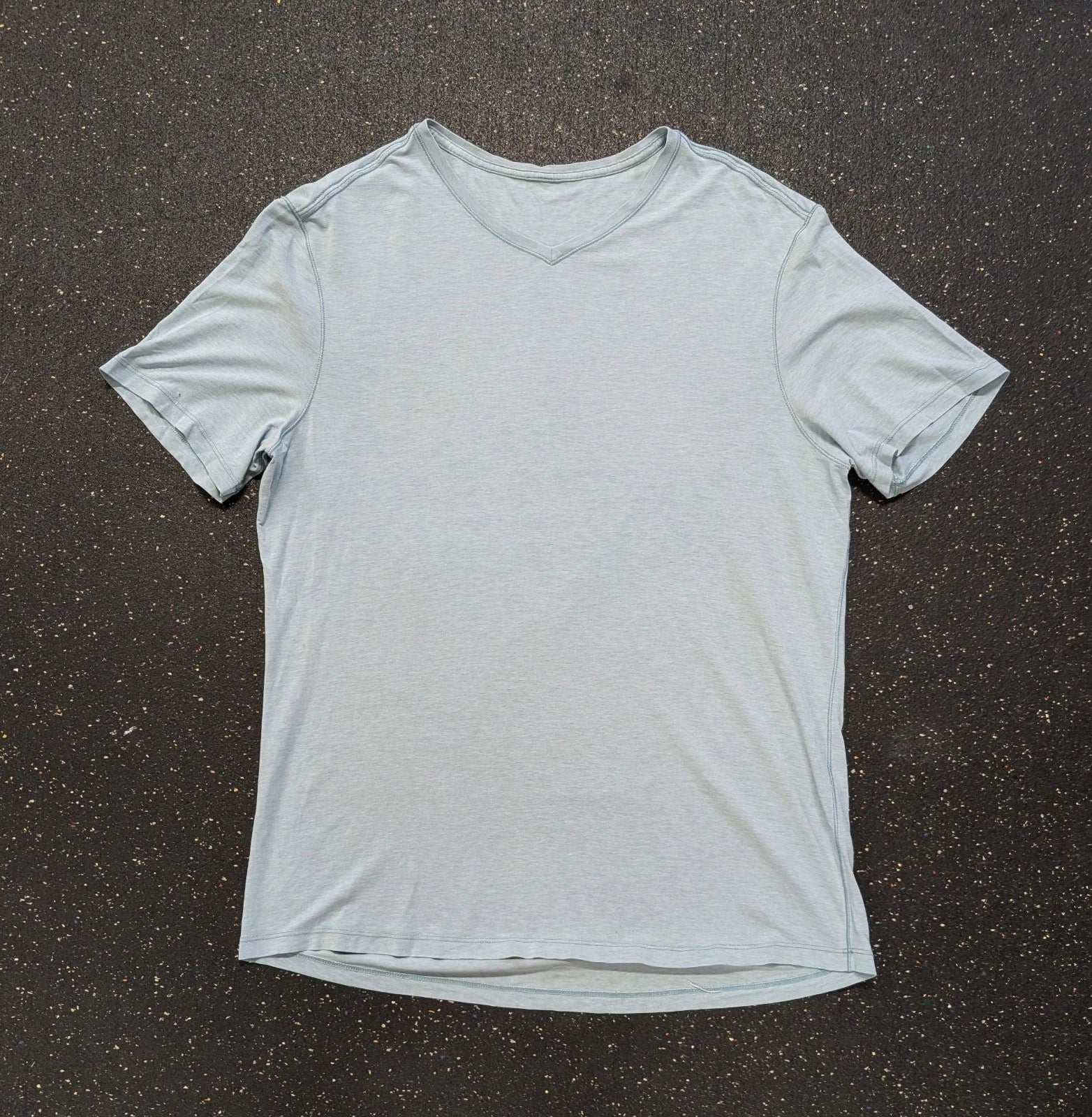 Lululemon 5 Year Basic Tee Shirt Mens Large  Blue V Neck Soft Jersey Minimalist