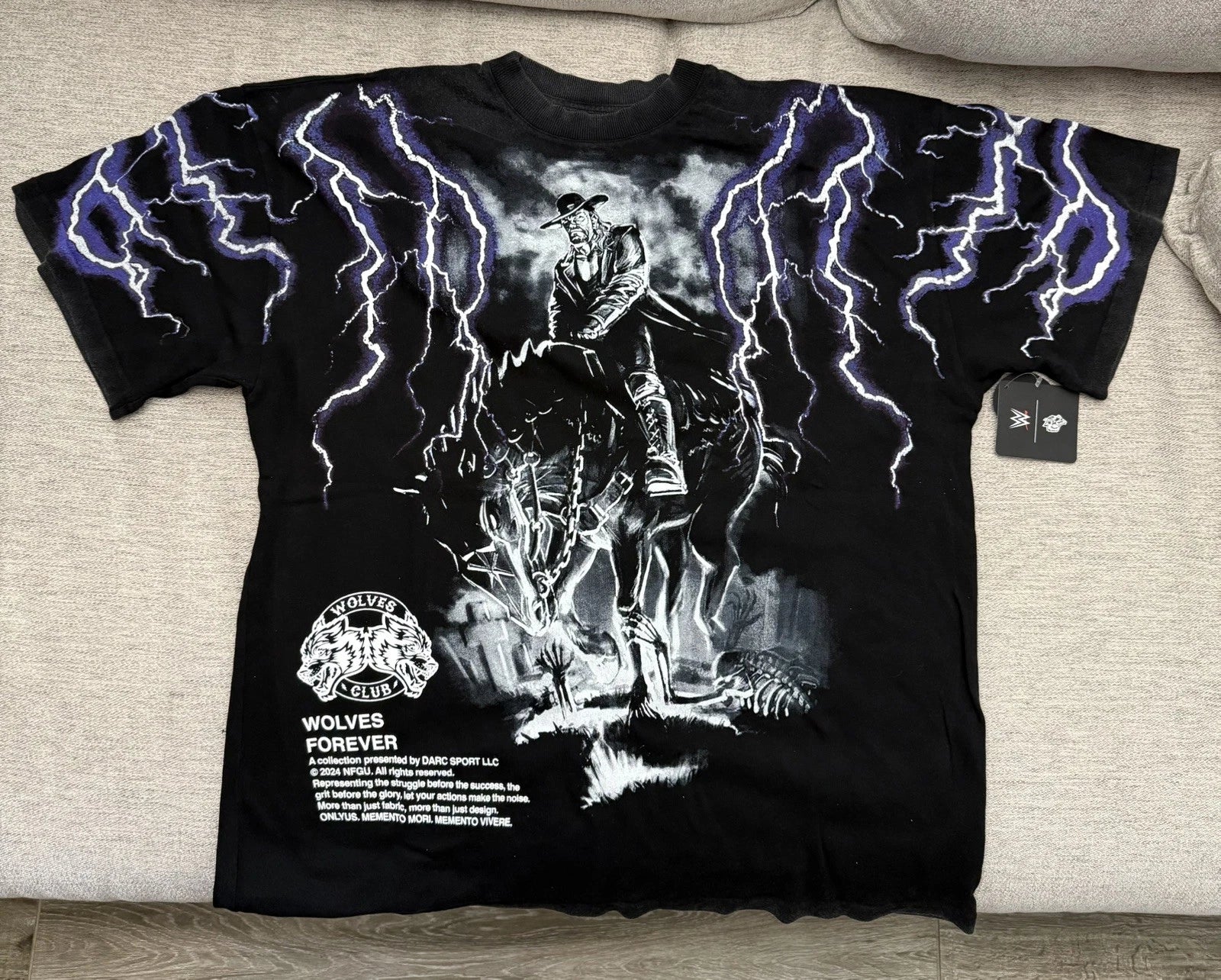 Darc Sport WWE Undertaker The Last Ride Premium Tee Medium
