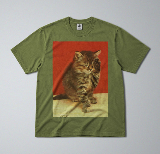 100% Cotton Tee - Regular Fit - Unisex -  Cute Sleepy cat - Adorable Animal