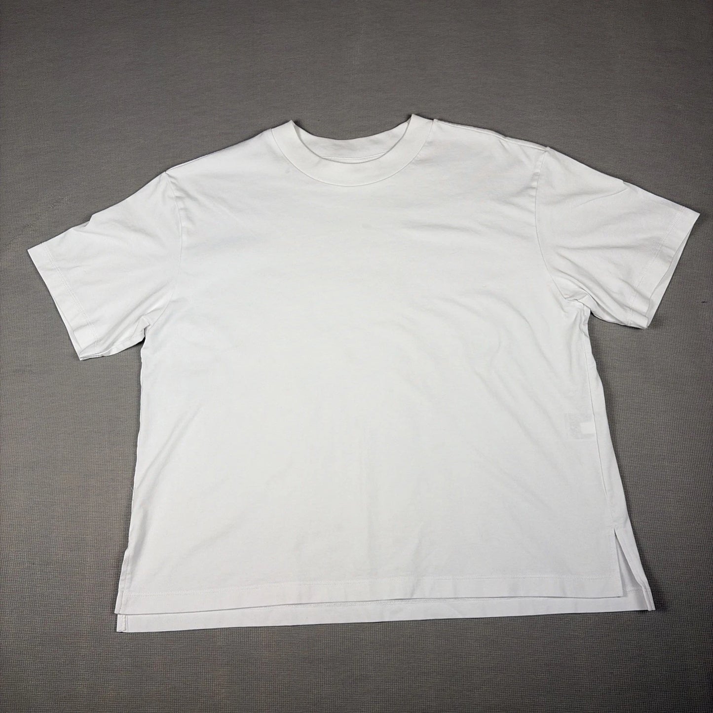 Uniqlo Men's Round Crew Neck Short Sleeve Shirt White XL