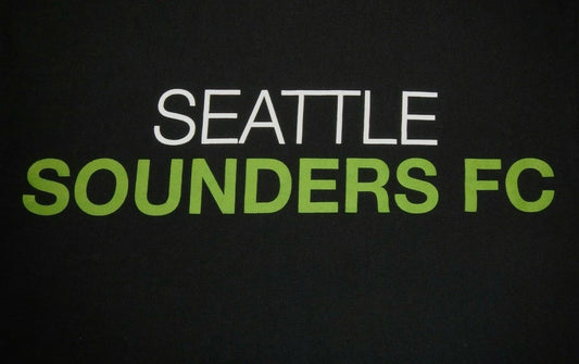 SEATTLE SOUNDERS FC - Men's (fits like) size M - Graphic T-Shirt