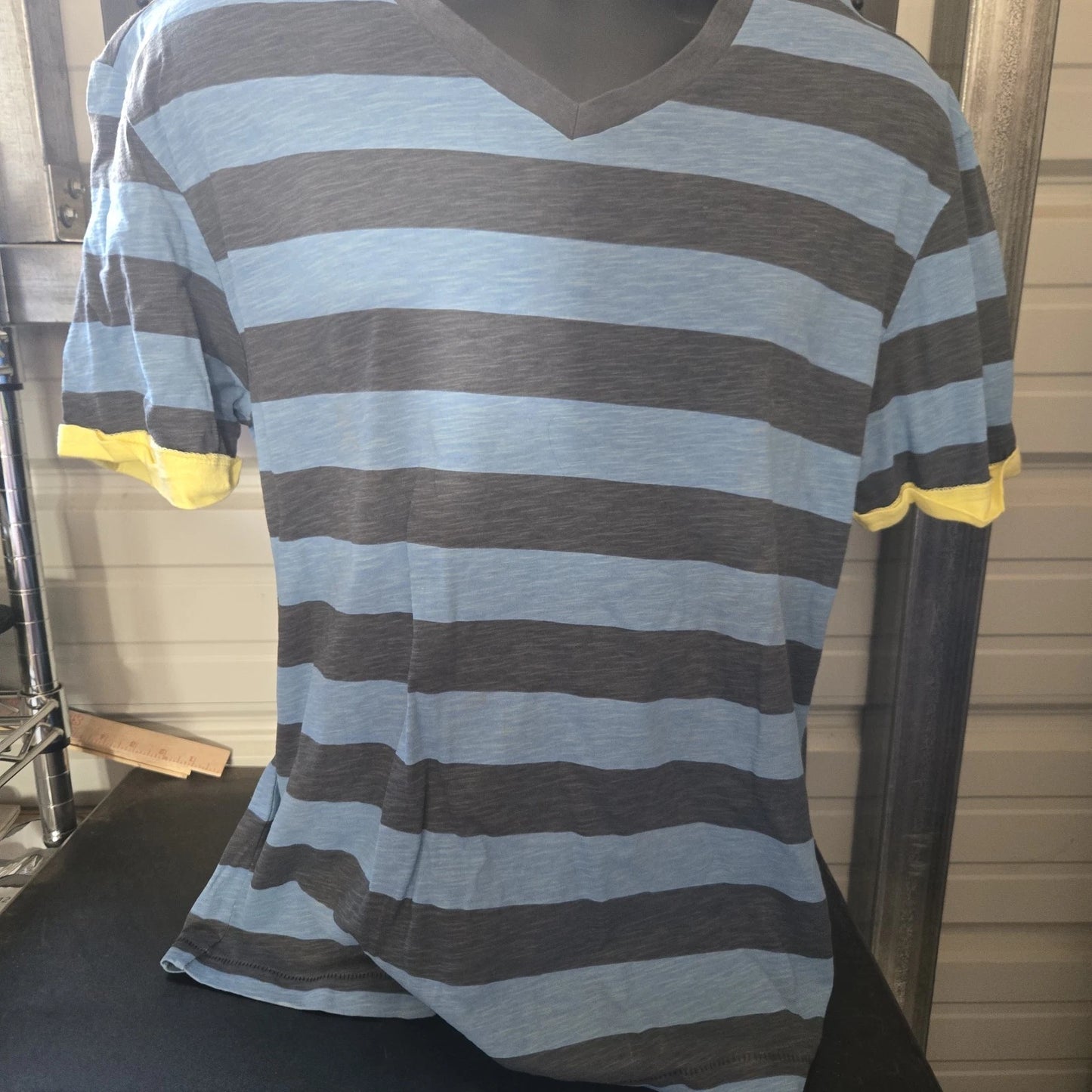 Vintage VTG Union Bay Teen Navy Shirt Striped Y2K 90’s Size Large Vneck