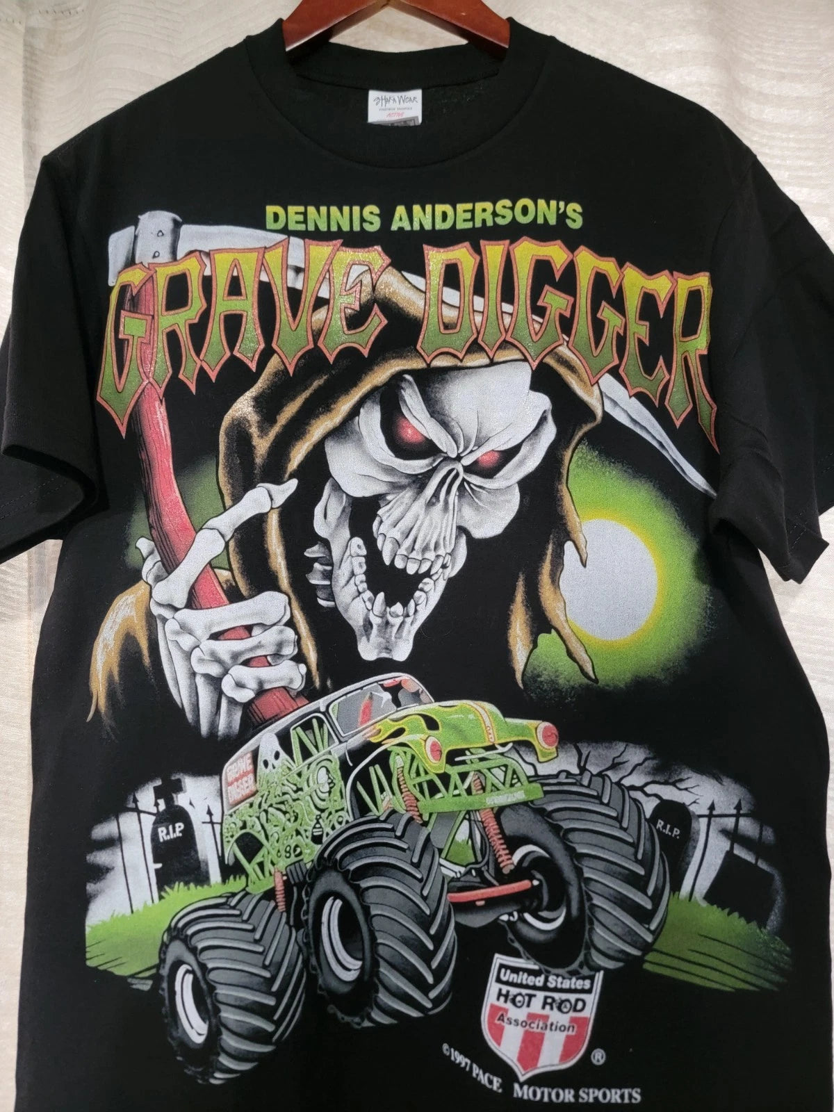 GRAVE DIGGER ON A HEAVYWEIGHT SHAKA T SHIRT "MODERN