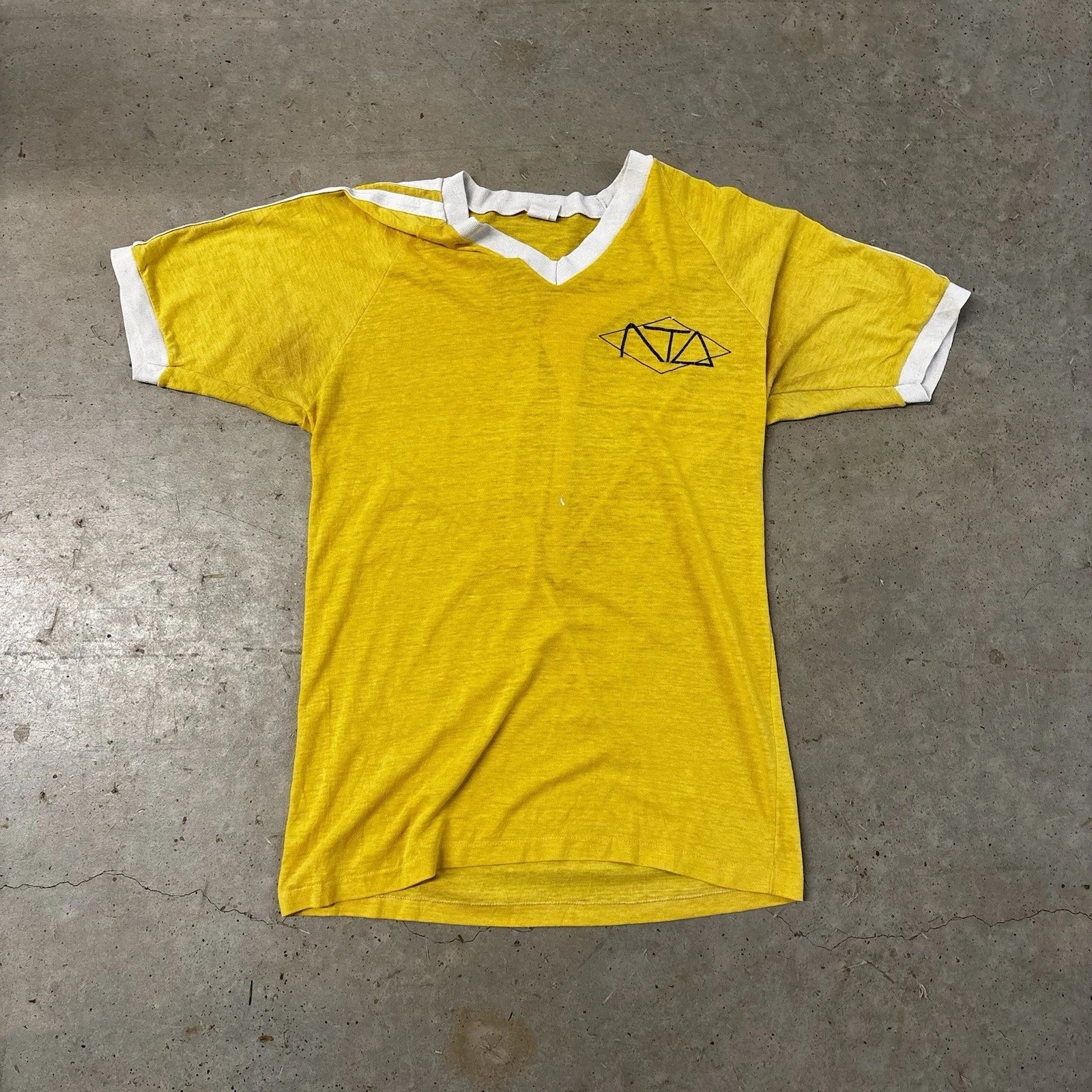 Vintage 70s 80s Blank Yellow V Neck Ringer T-shirt Size Medium Soccer Style