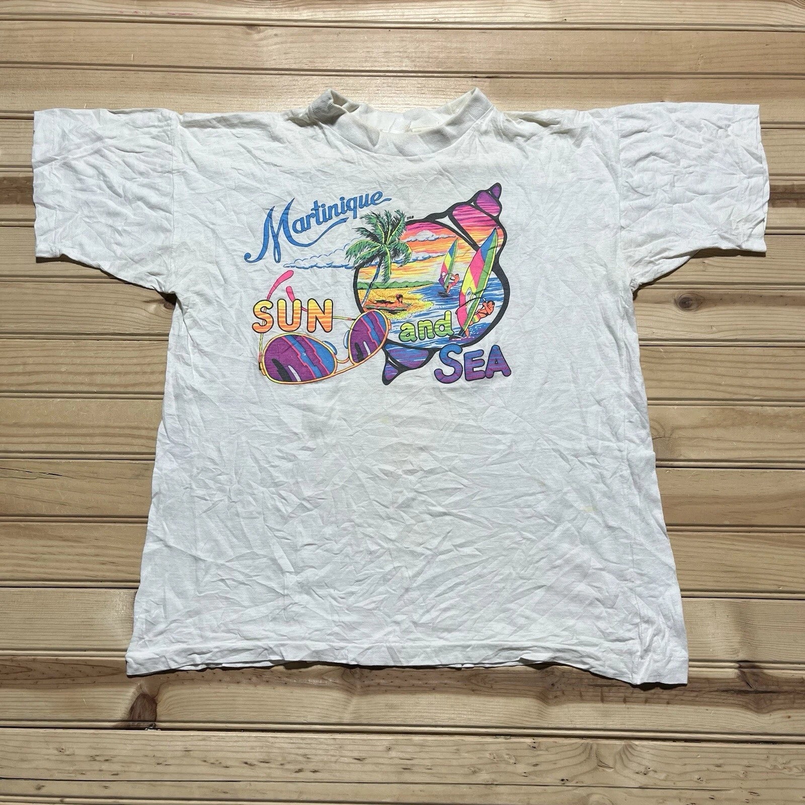 Vintage 80s Martinique Sunset Sailing Seashells Beach Destination Shirt Size M