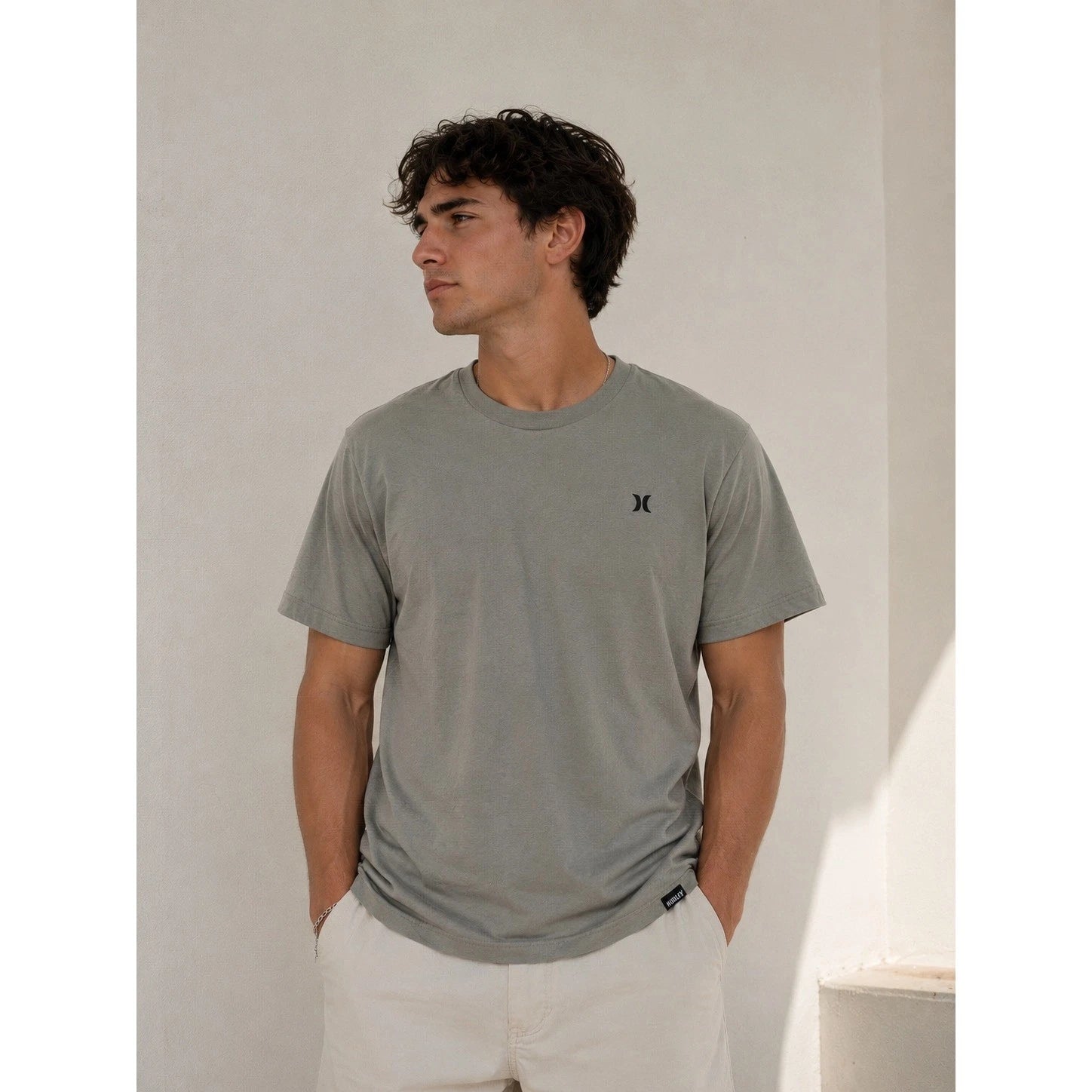NNWT Hurley Men Explore Shirt Medium Gray Green Outdoor Adventure Streetwear Tee