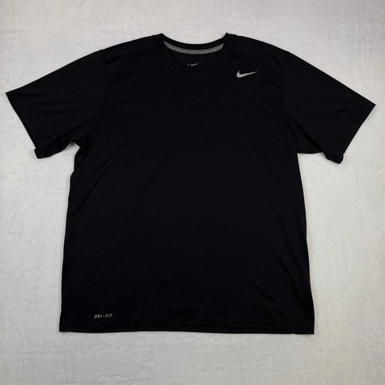 Nike Men's Dri-FIT Short Sleeve T-Shirt Size Large Black Performance Swoosh Logo
