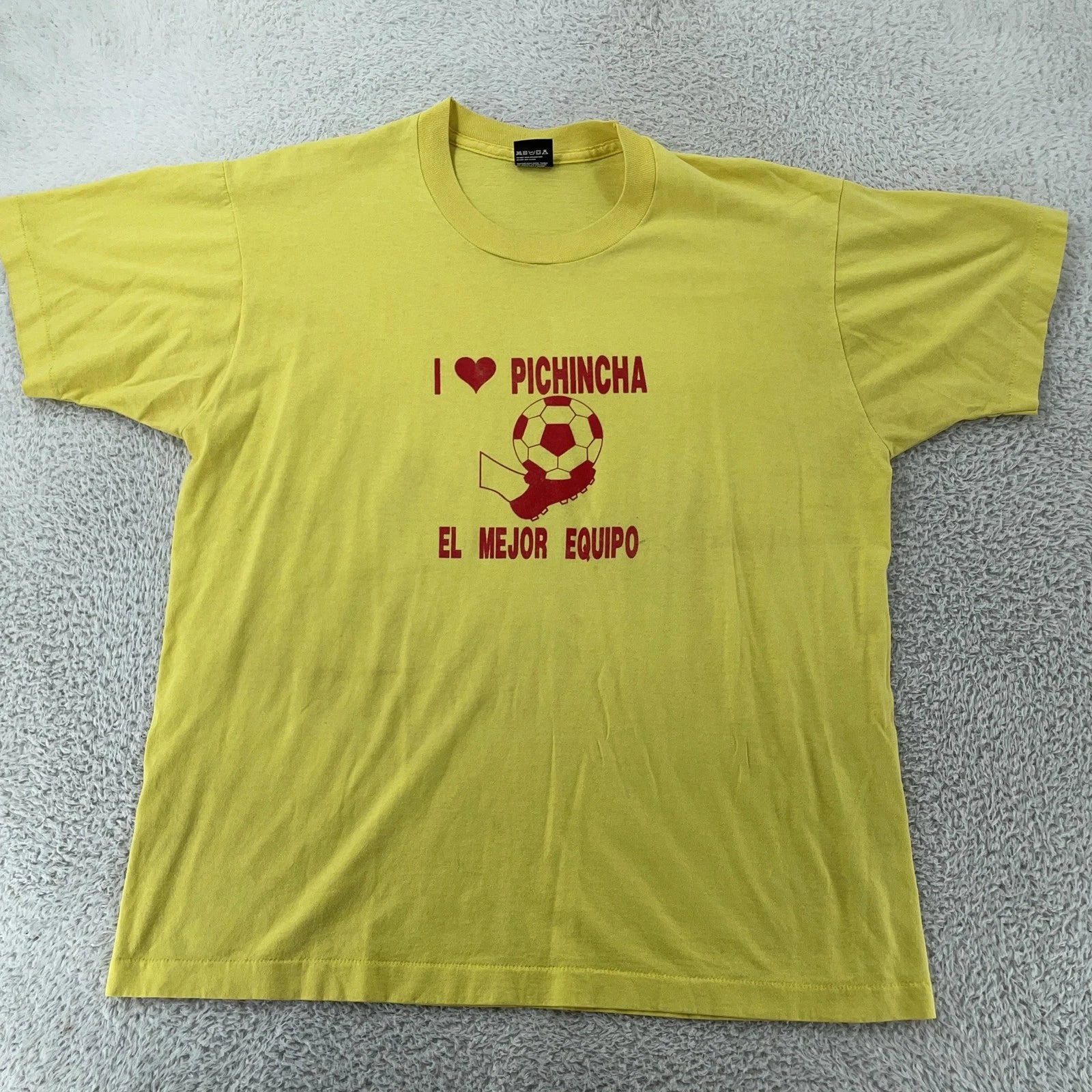 Vintage I Love Pichincha Ecuador Soccer T-Shirt Mens Large Yellow Football 90s