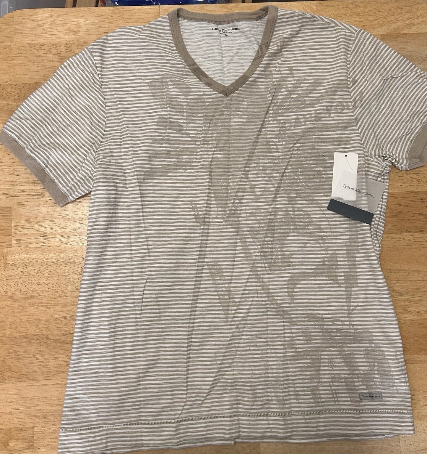 Calvin Klein Jeans Men's M Striped V-Neck Palm Tree Graphic T-Shirt