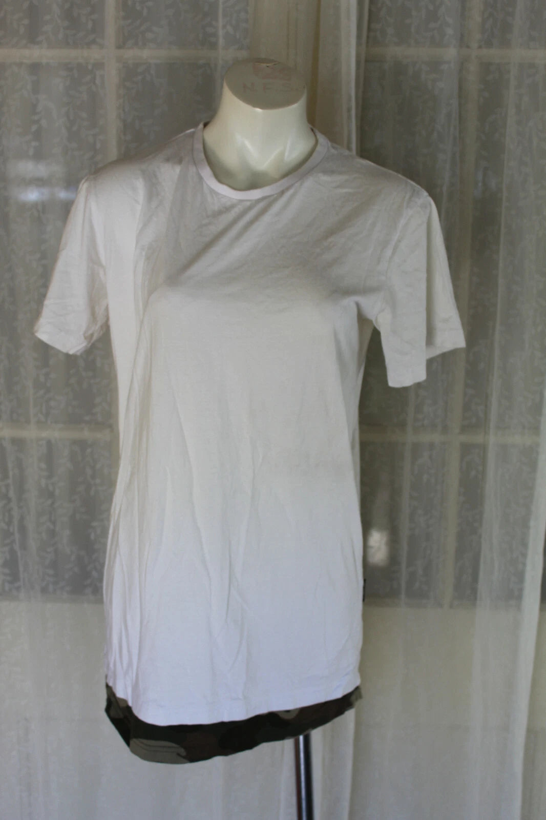 SIZE SMALL MR SIMPLE WHITE ARMY GREEN CAMO BOTTOM CONTRAST COTTON T-SHIRT TOP ☀️