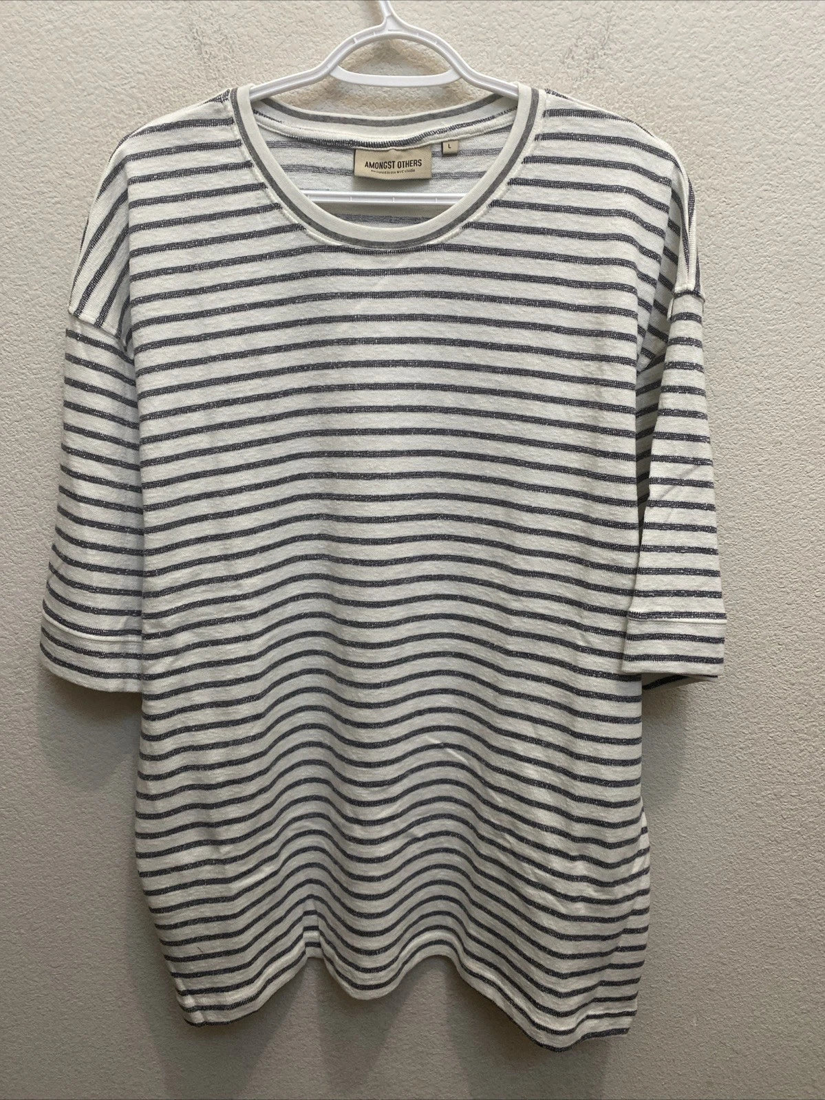 Amongst Others Men's Large White Crew Neck T-Shirt Boxy Fit Drop Shoulder NWT