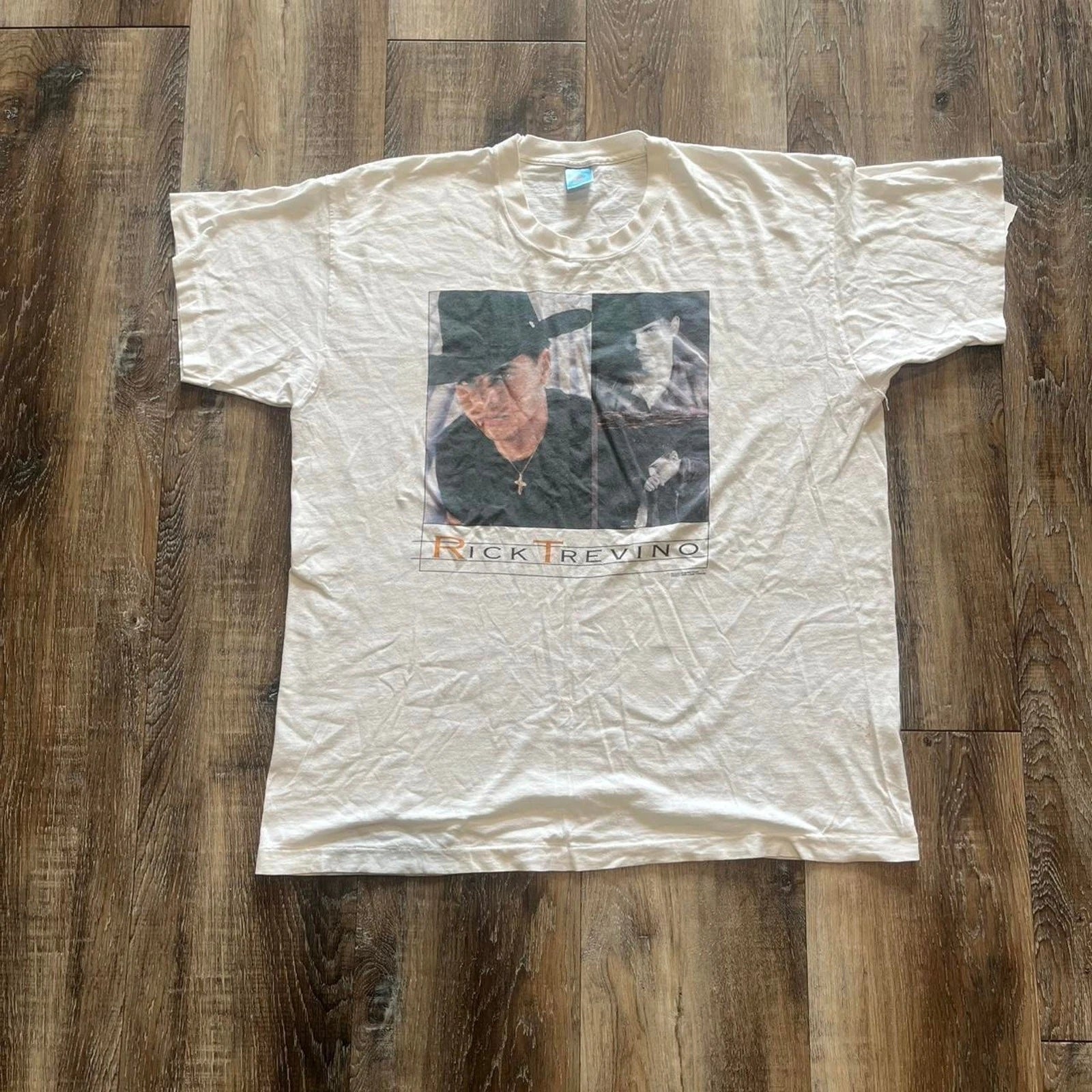 White single stitch vintage fruit