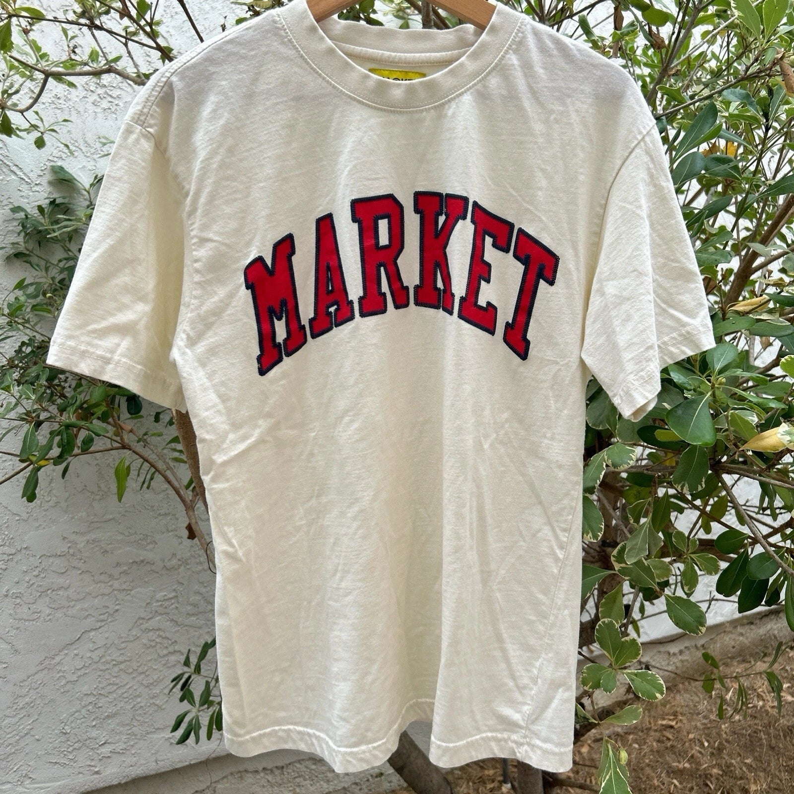 Market “MARKET” Arched Logo Tee Cream Tagged M 20x27