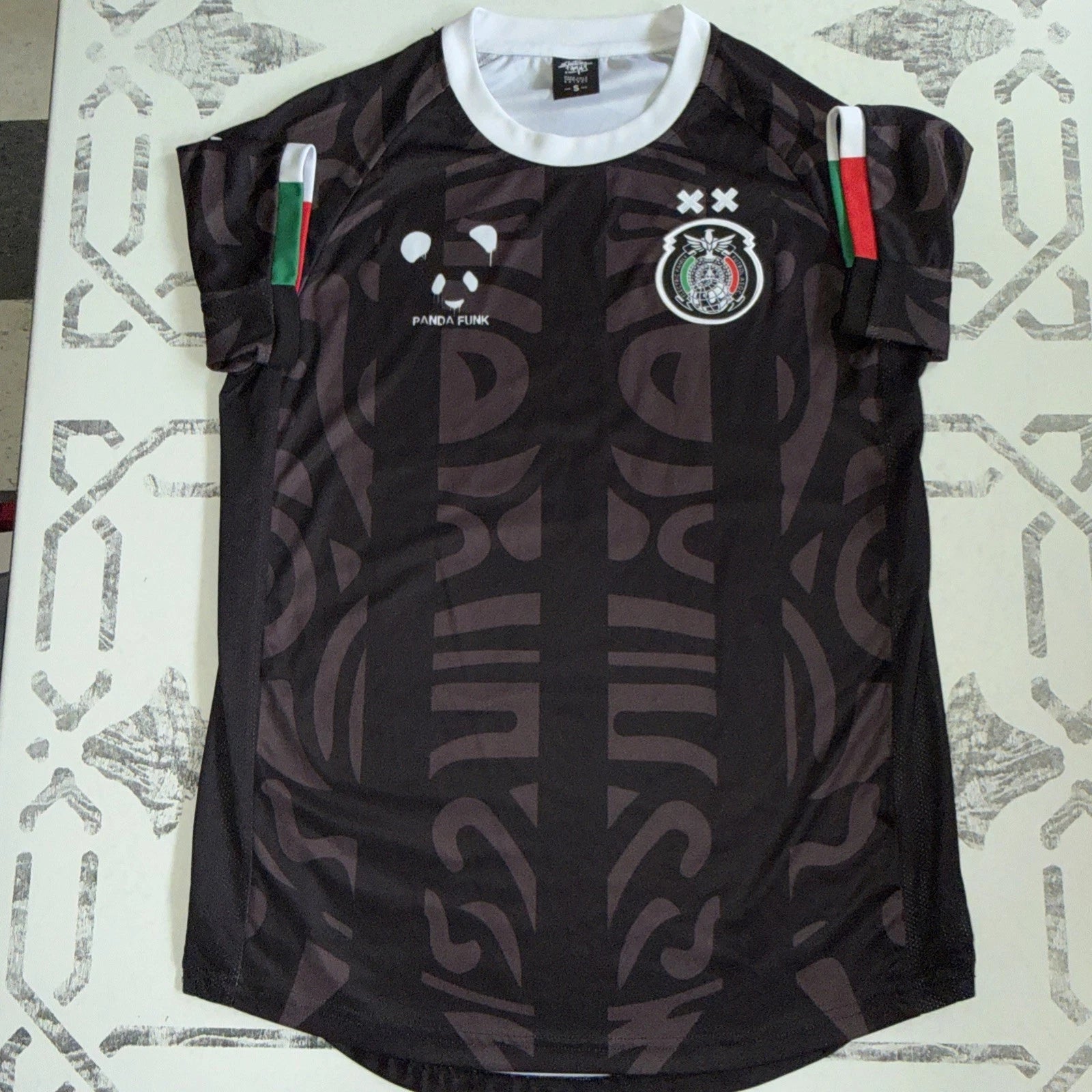 ELECTRIC FAMILY - Panda Funk Soccer Jersey Small Black - XX Pandafam