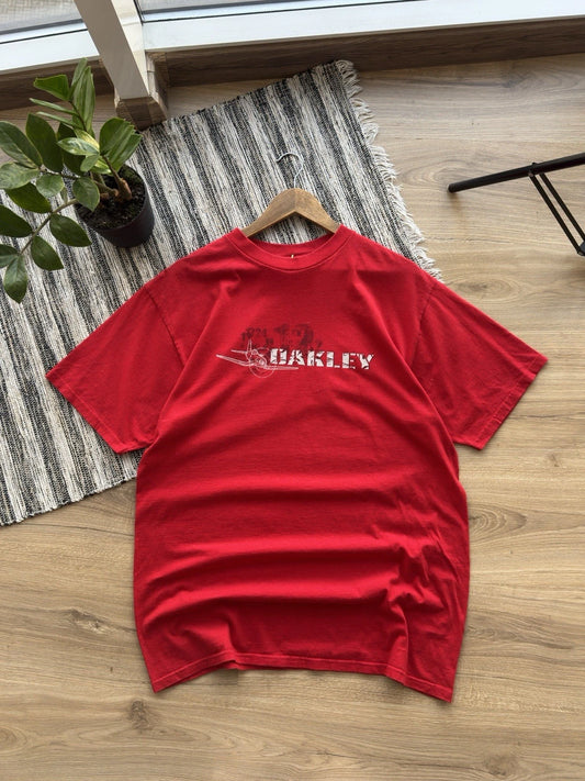 VINTAGE OAKLEY CENTER LOGO RED T SHIRT SIZE XL MEN