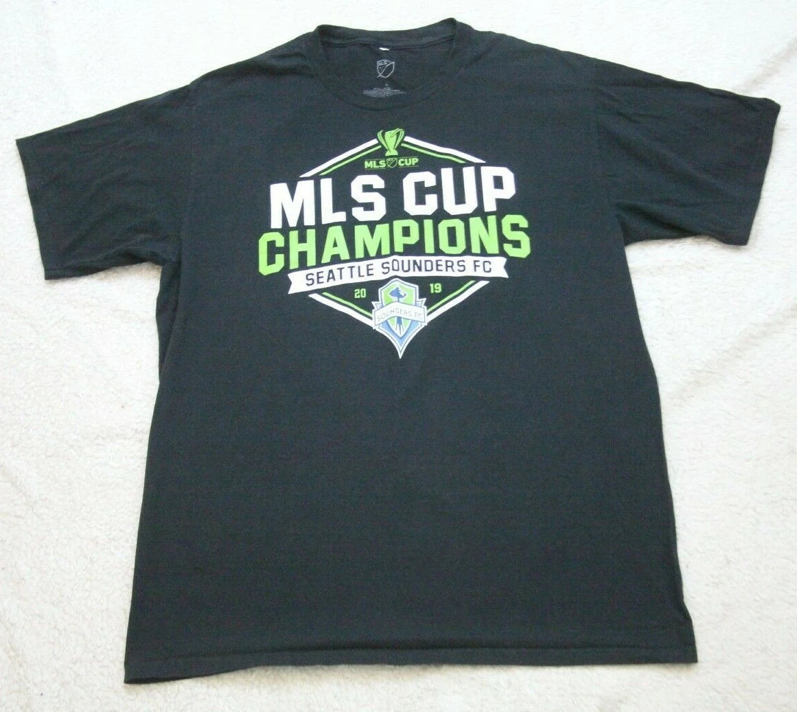 MLS Seattle Sounders Black Graphic Crewneck Mans Cotton T-Shirt Top Large AA22
