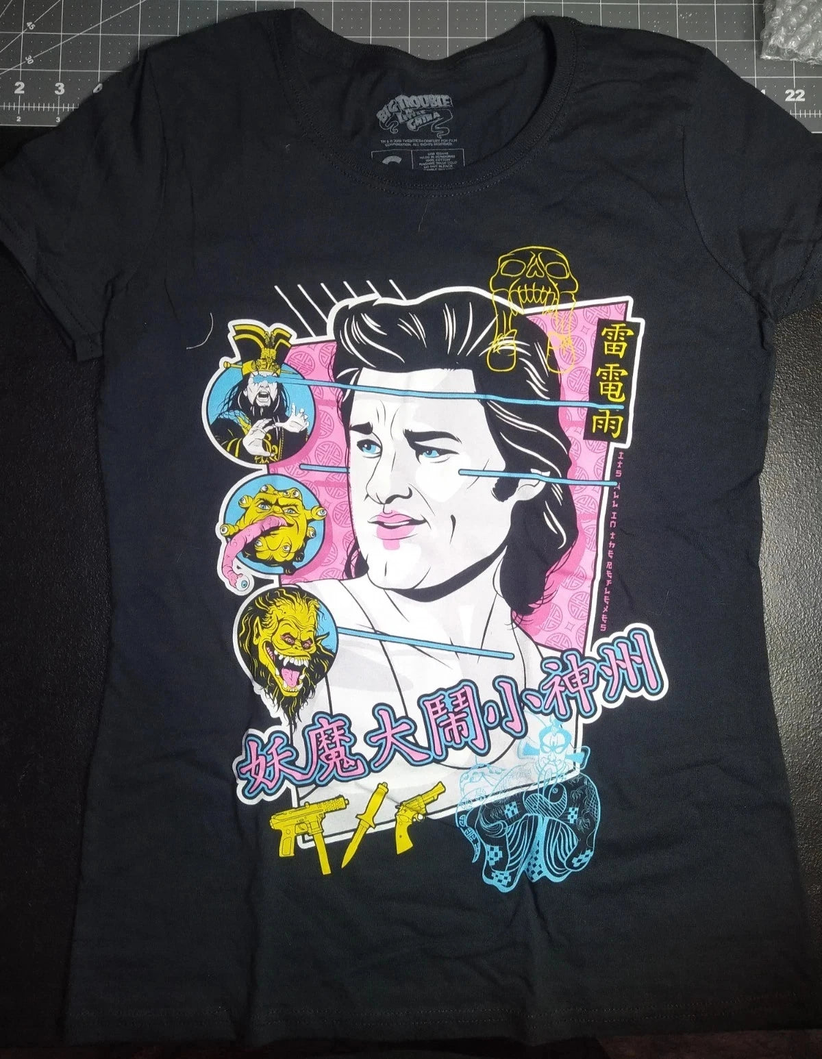 Loot Crate 2019 80's Big Trouble In Little China TShirt Kurt Russell CHOOSE SIZE