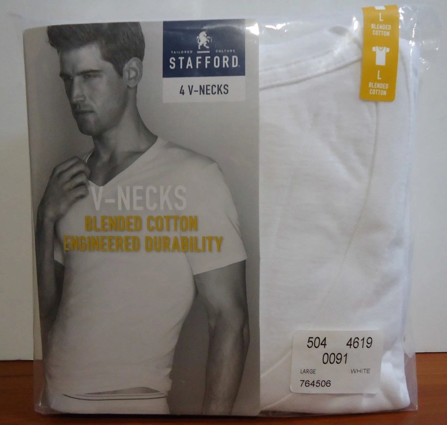 Stafford 4-Pack Men's Blended Cotton V-Neck T-Shirts White