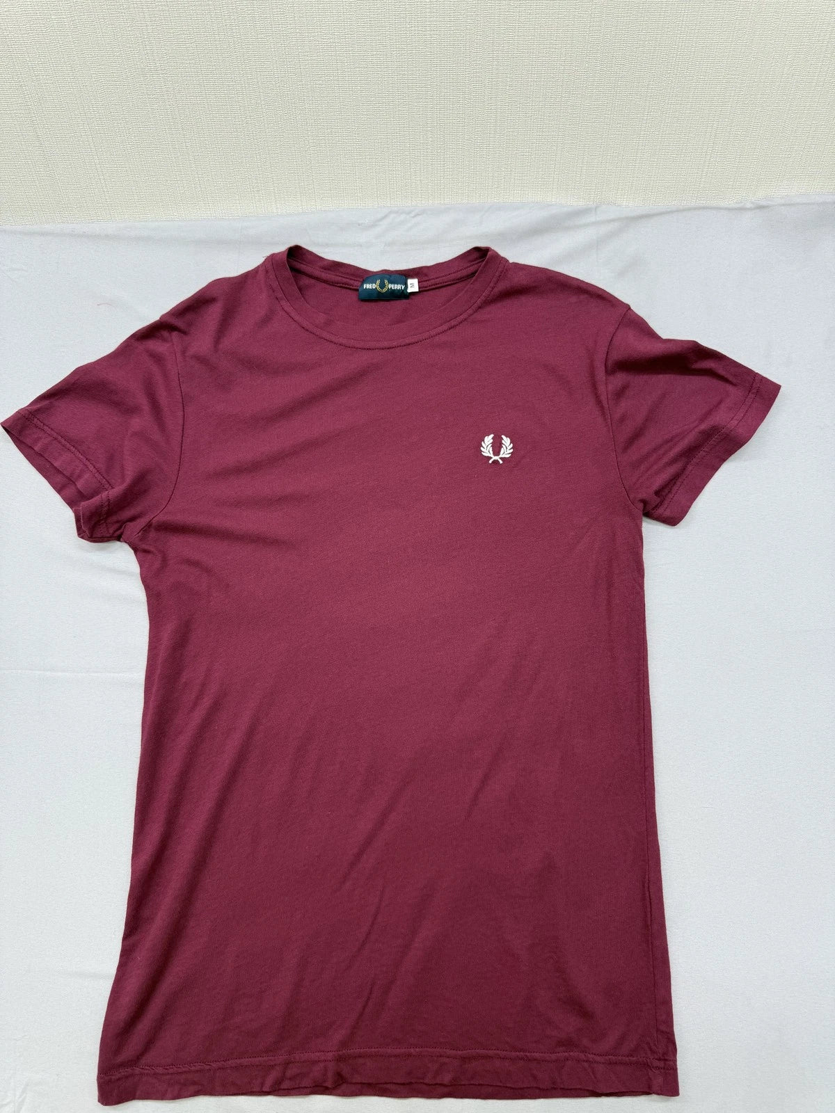 Fred Perry T Shirt Mens M Burgundy Cotton Crew Neck