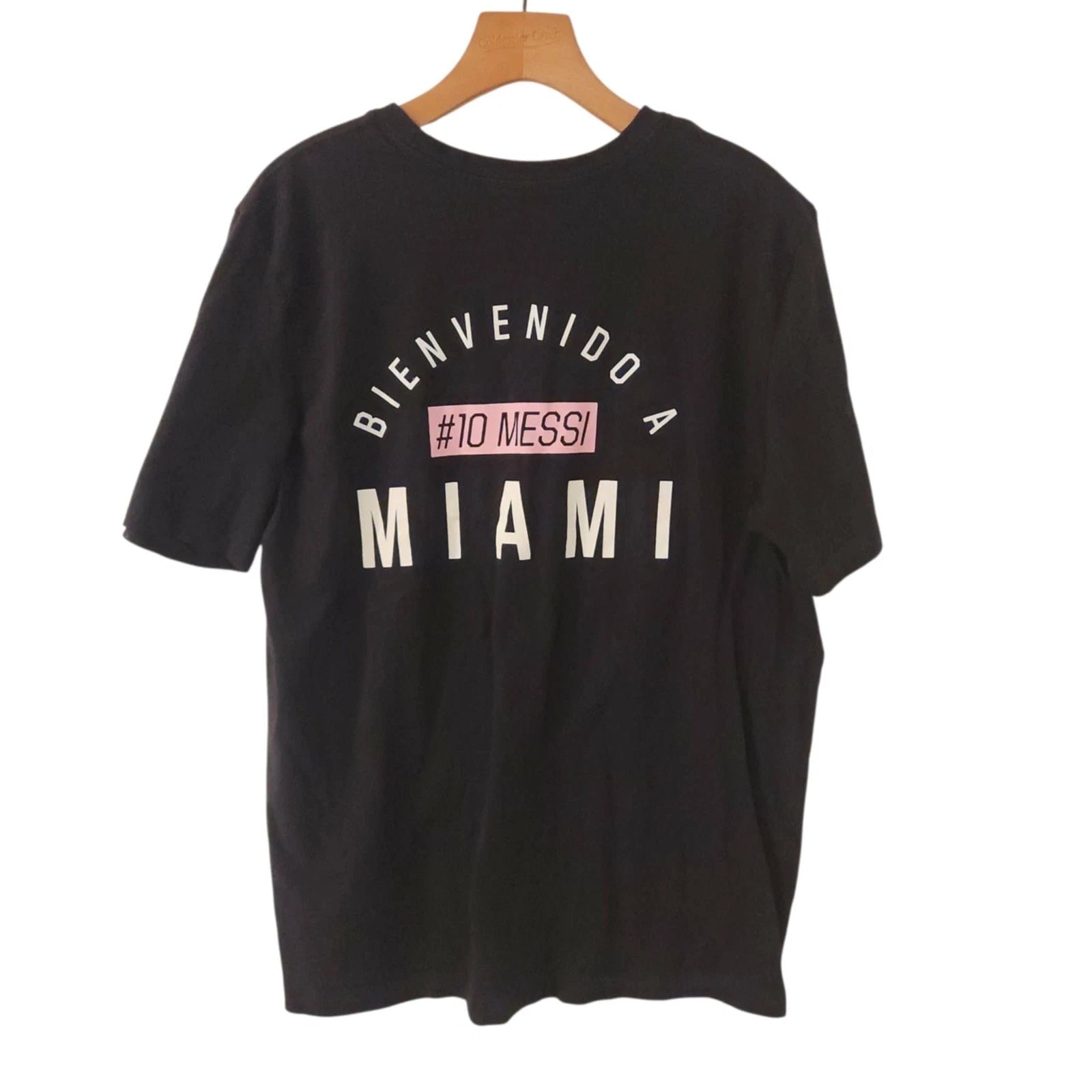 Adidas Messi X Miami Bienvenido a Miami T-Shirt Messi Graphic Pink Logo Large