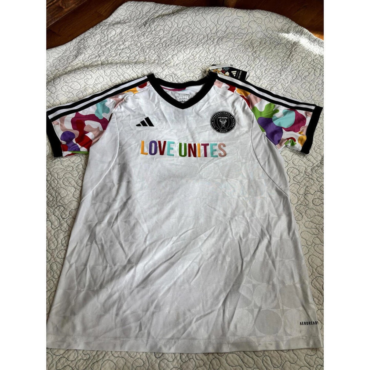 Adidas Miami International Soccer Jersey Love Unites Men's Size‎ Large