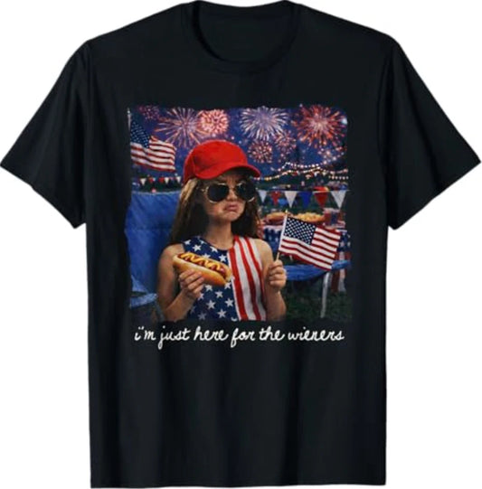 Just Here for The Wieners Funny 4th of July Girl Face Meme T-Shirt