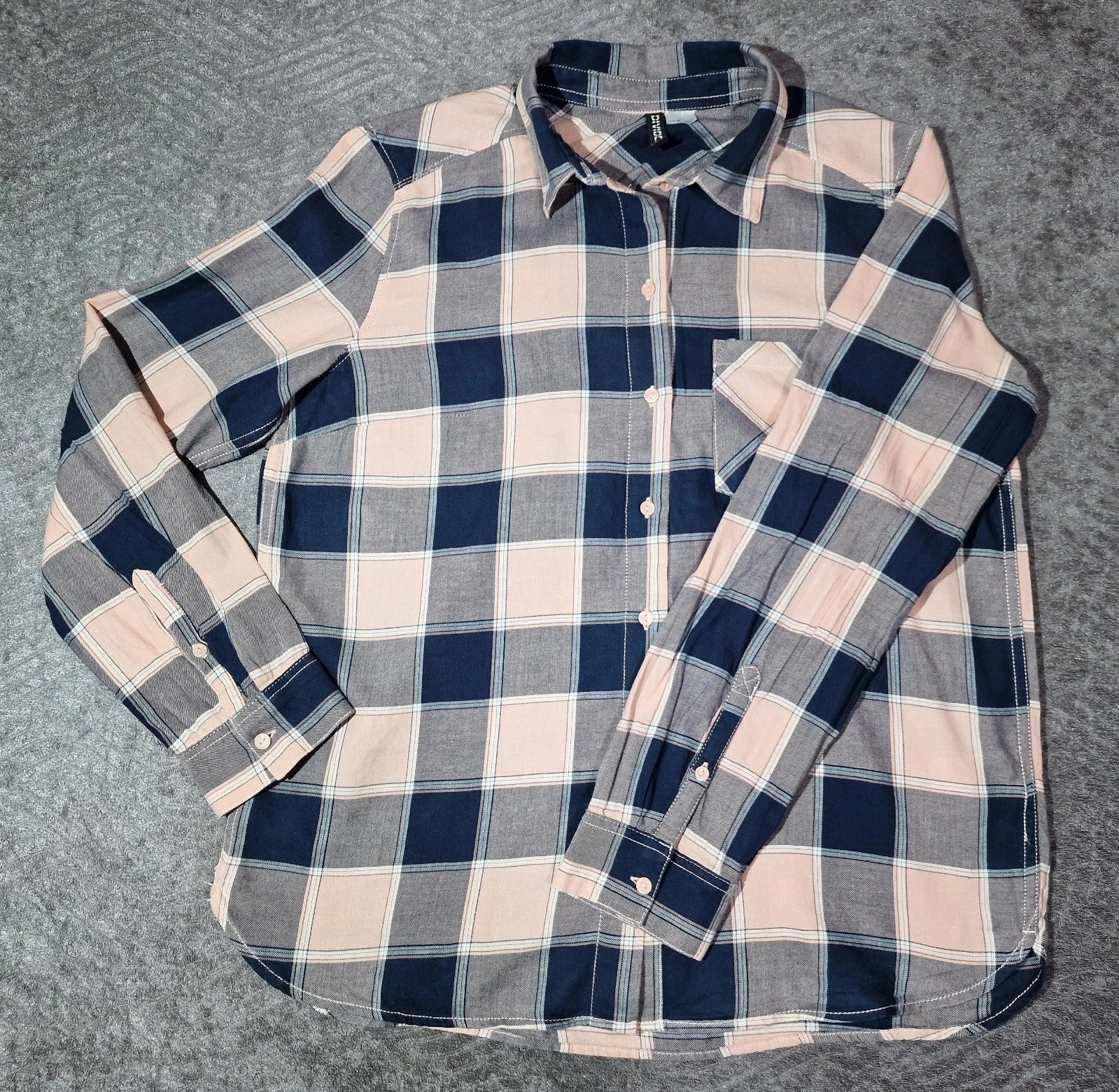 H&M Divided Plaid Flannel Button Up Shirt Checkered Long Sleeve