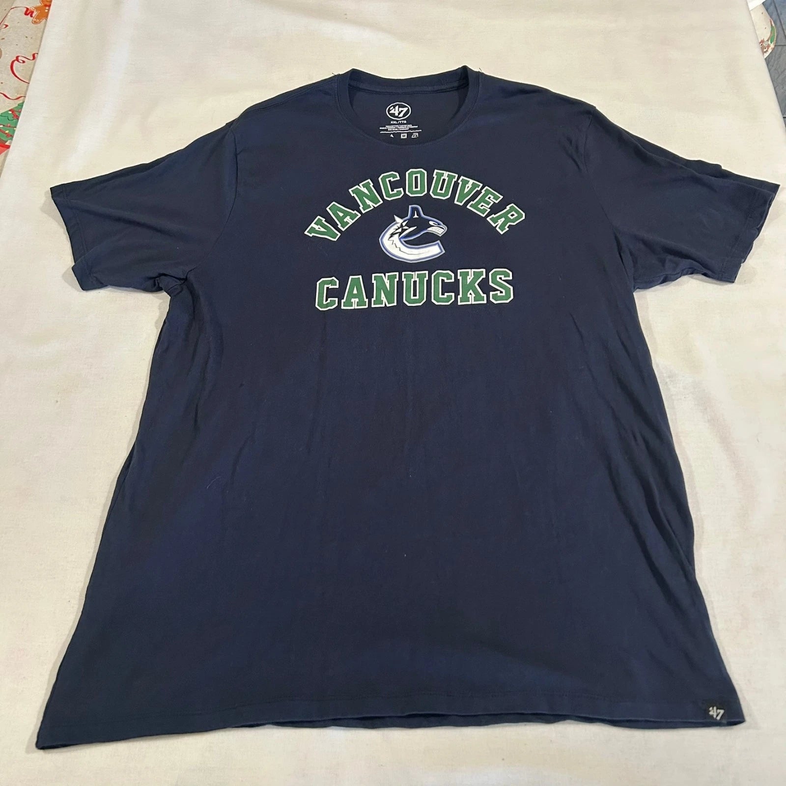 Vancouver Canucks NHL Ice Hockey T Shirt  Size XXL