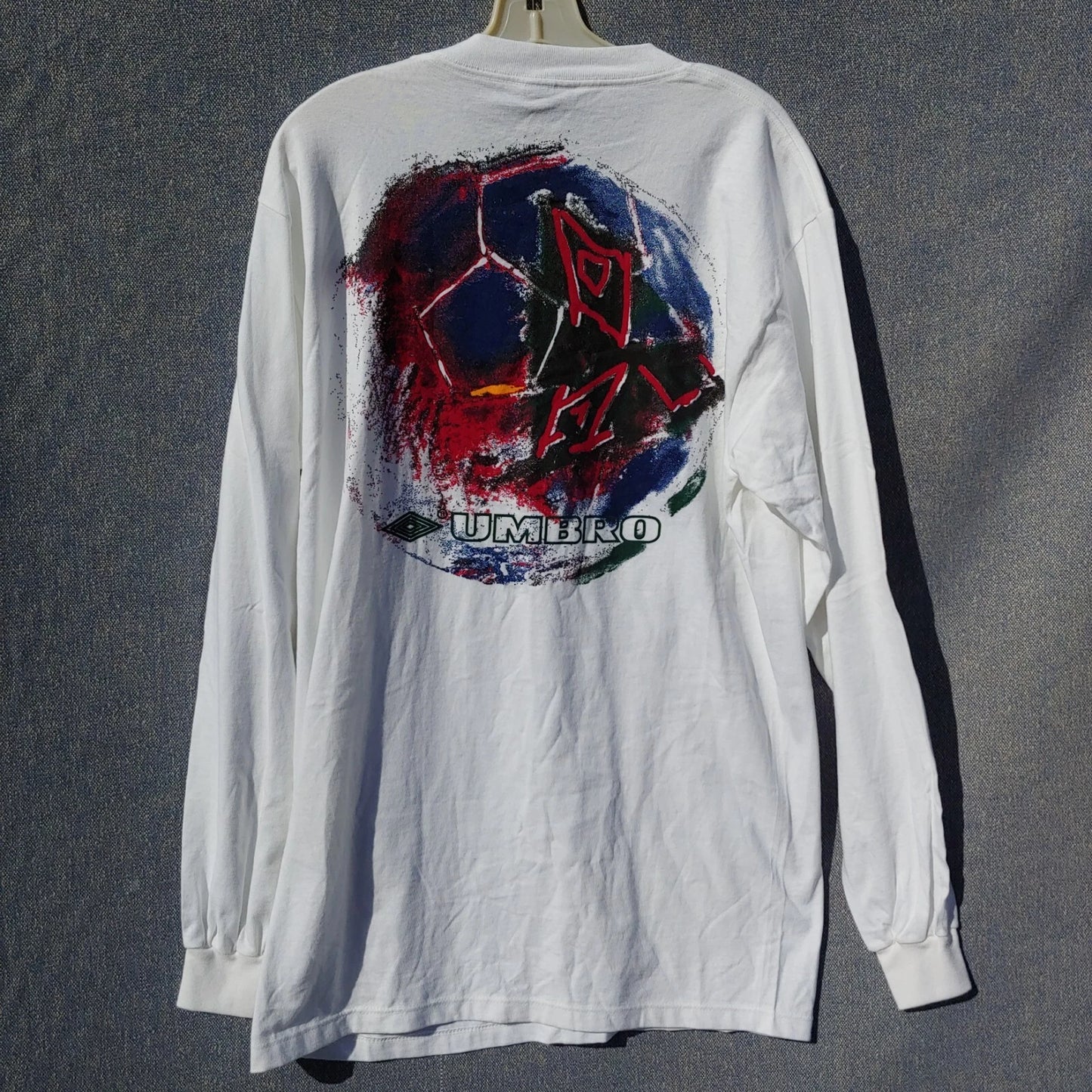 VTG NWT 90s Umbro Soccer Long Sleeve Shirt SZ L USA Runs small Multicolor Ball