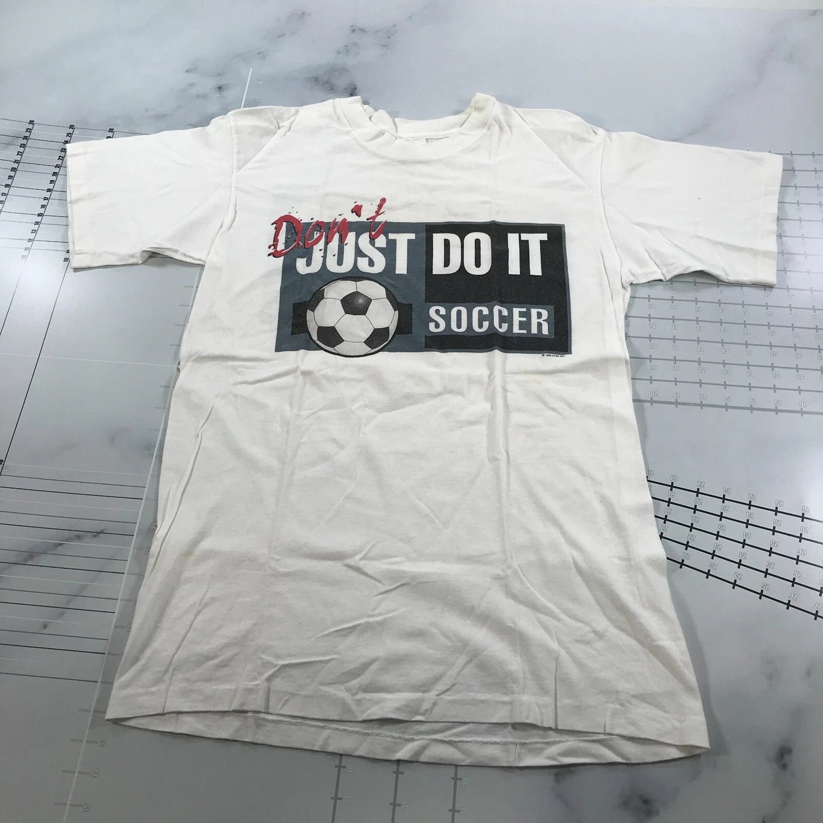Vintage Soccer T Shirt Mens Medium White Don't Just Do It Do It To Win Football