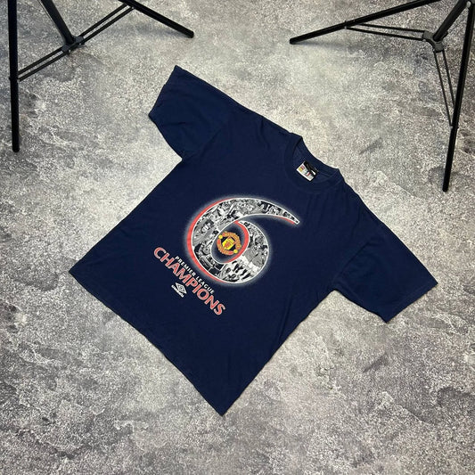 Vintage Umbro Manchester United 90s Big logo blue soccer tee size L