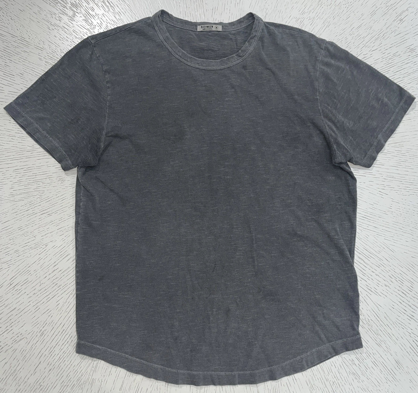 Buck Mason Curved Hem T Shirt Men’s Medium Gray Short Sleeve Casual Stylish