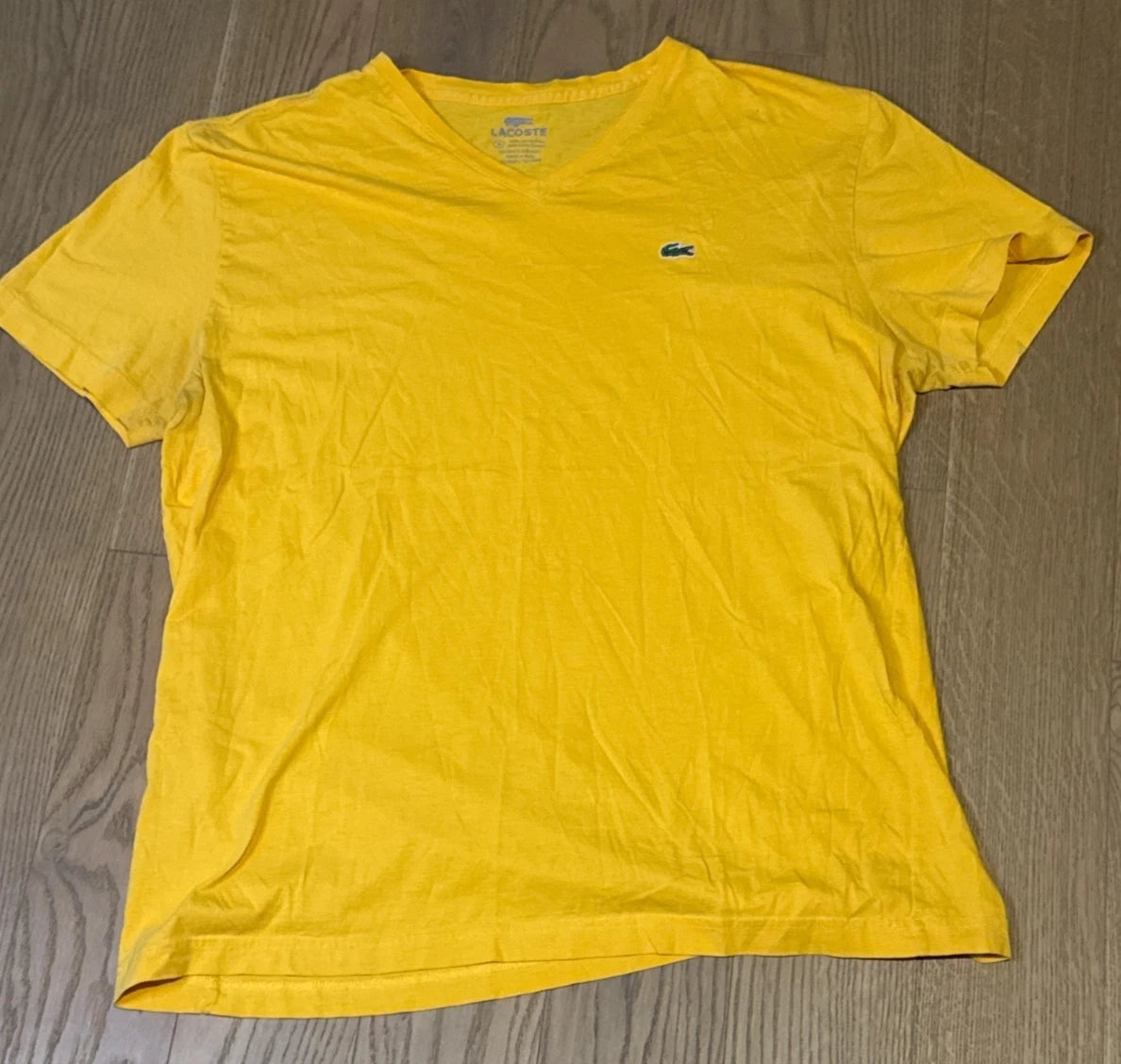 Lacoste Men's Lightweight Pima Cotton V-Neck T-Shirt Size 6 (N0626350)