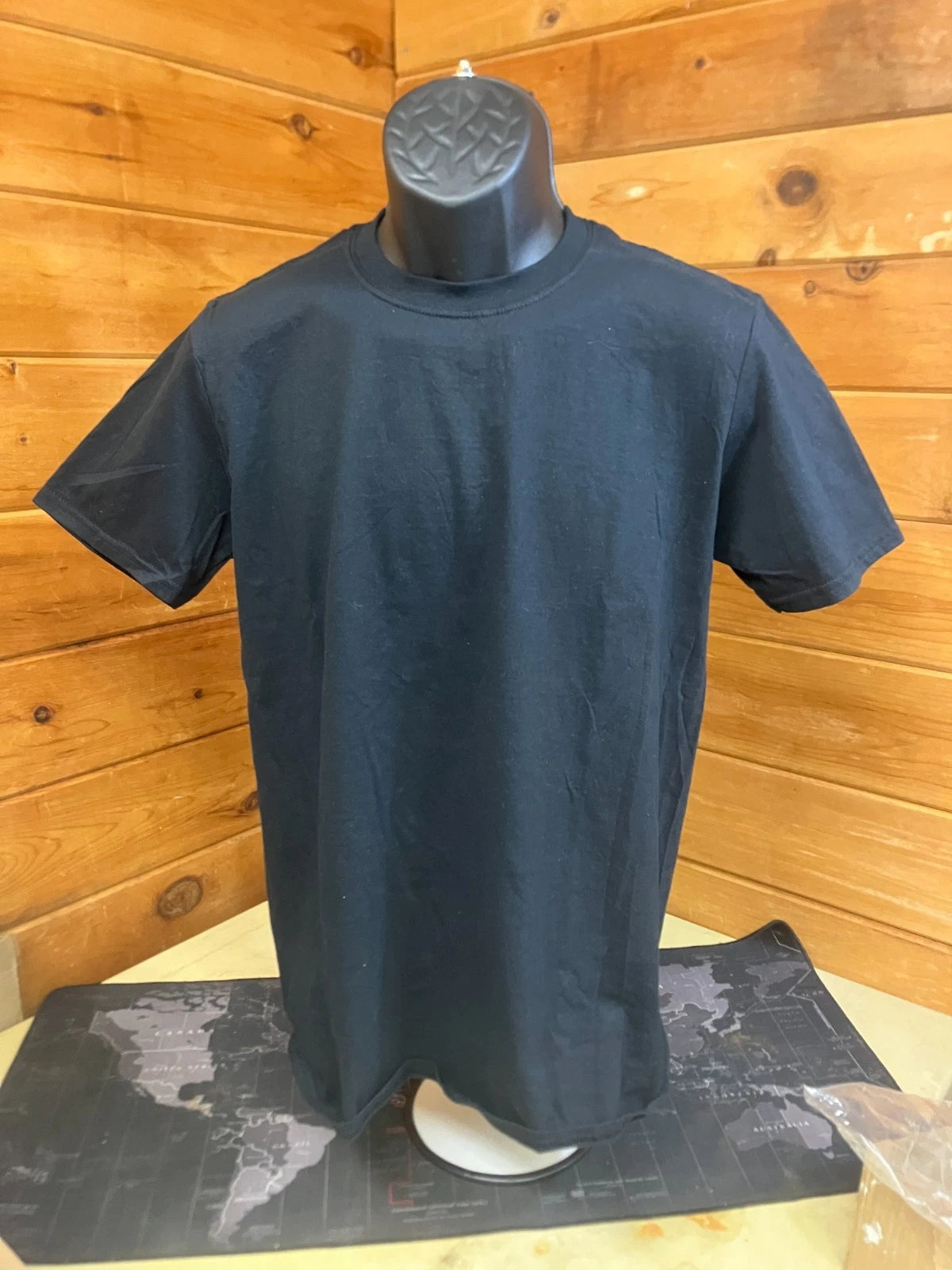 NEW Gildan T-Shirt ~ Size L ~ Cotton