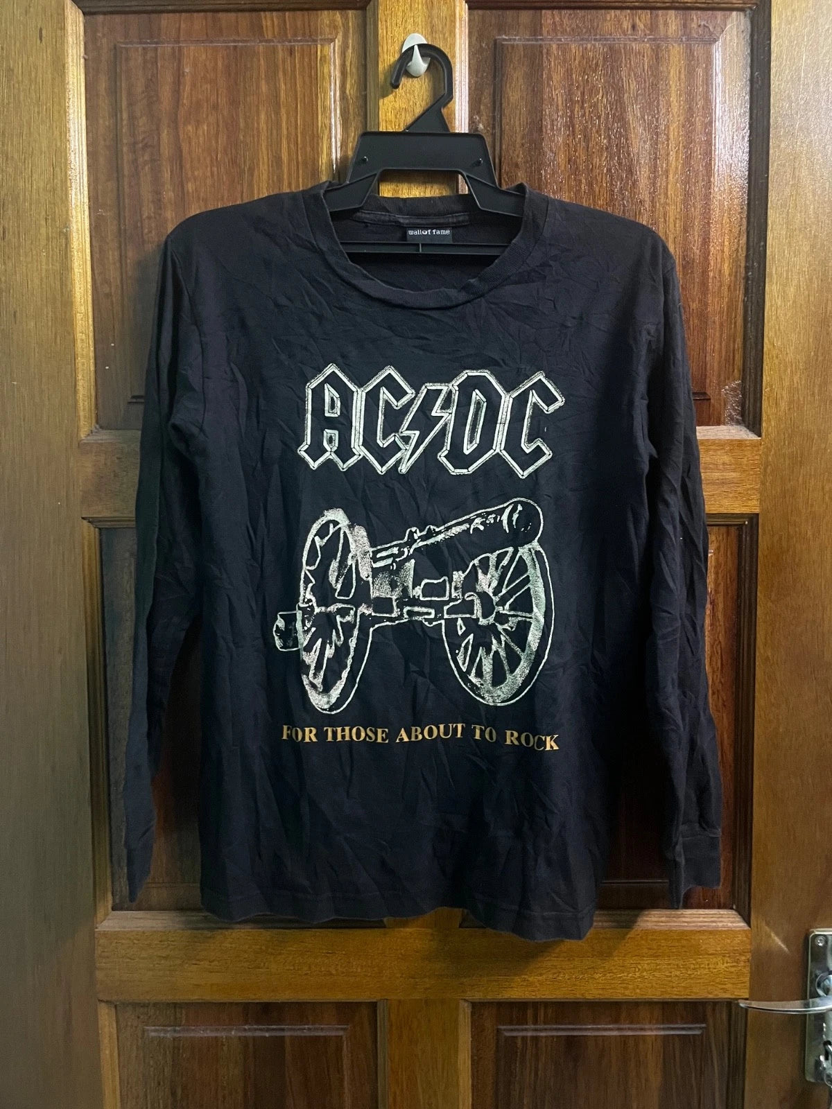 Vintage AC DC Long Sleeve Band T Shirt Medium Size Wall Of Fame