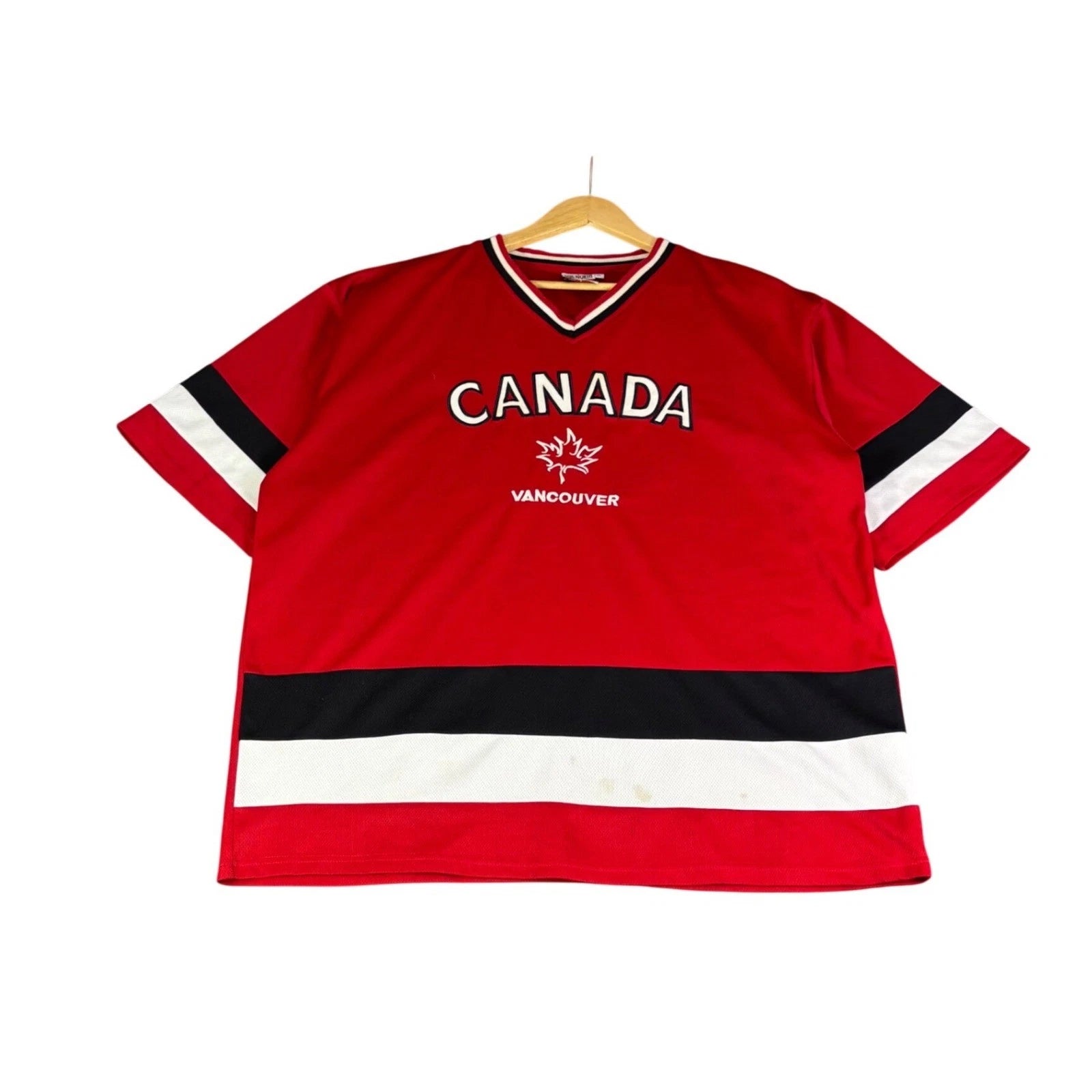 Due North Canada Vancouver Hockey Jersey Mens XL Red Black White Mesh Shirt