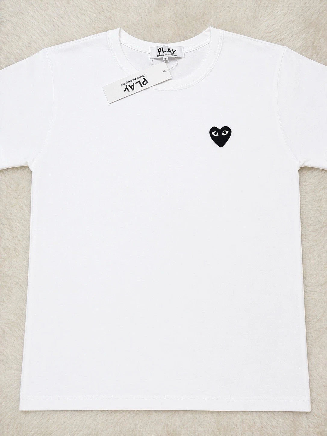 Comme Des Garcons Play Black Heart Logo White Men's Short Sleeve T Shirt Size M