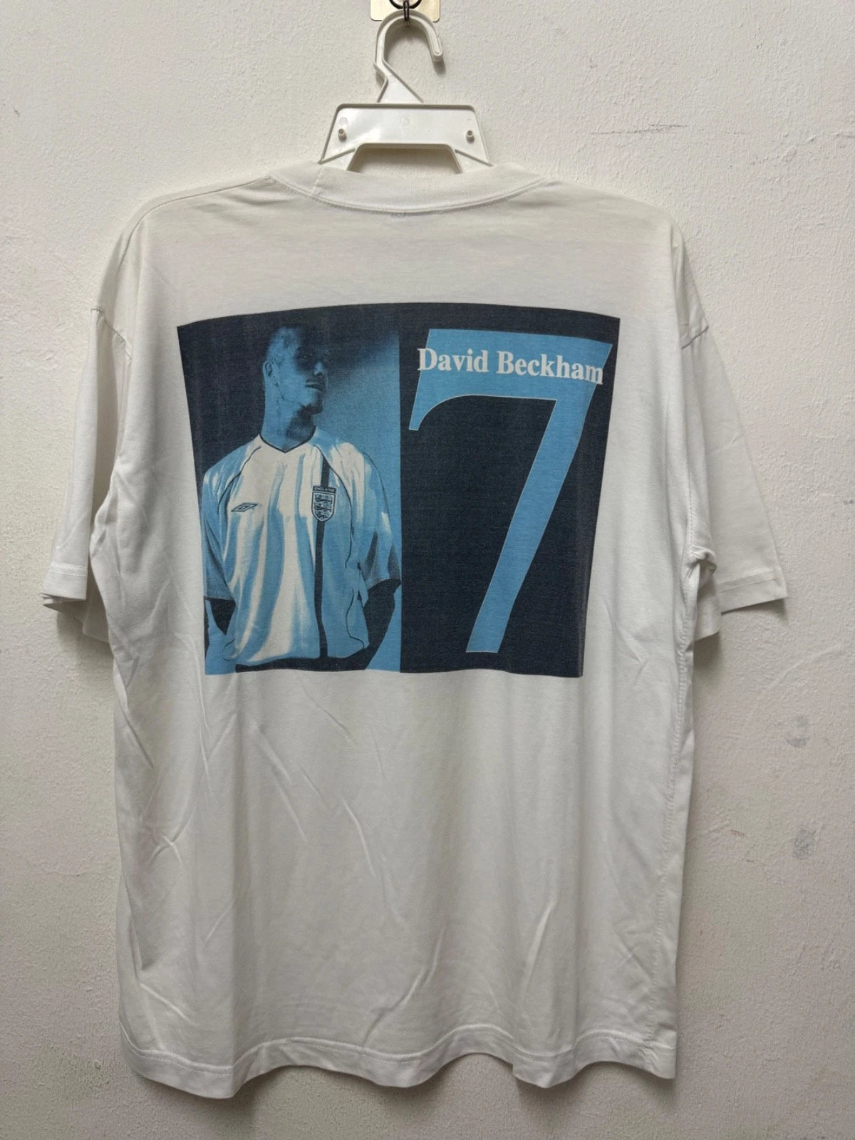 VINTAGE 90’s DAVID BECKHAM FOOTBALL SOCCER ENGLAND NO 7 COUNTRY T SHIRT