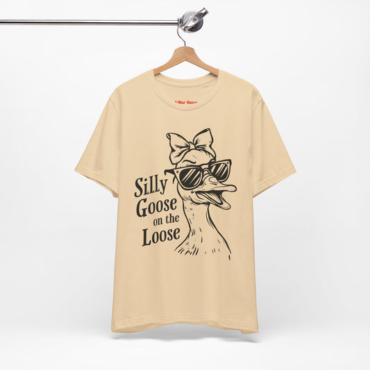 Silly Goose On The Loose Funny Retro T-Shirt