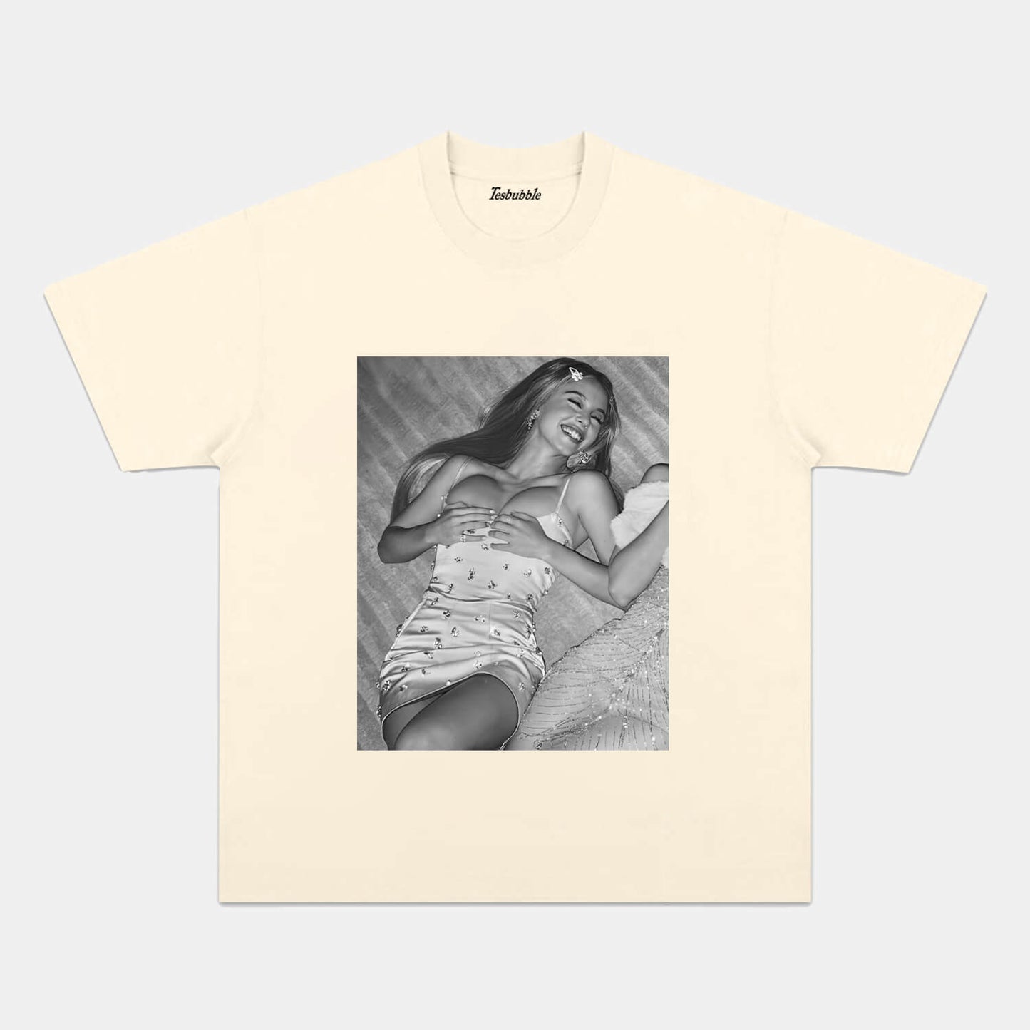 SYDNEY SWEENEY W07 TEE - clothing by TeeHivey.com (Image 4)