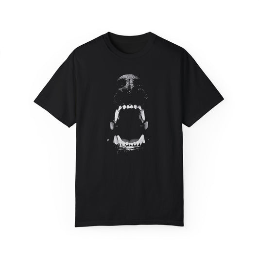 Vintage Doberman Teeth Retro T-shirt.